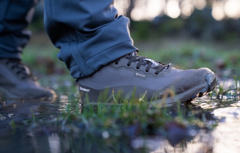 Icebug Haze Mid Biosole GTX Studs Women's Hiking Shoes Grey | CA-8146-BGAPI